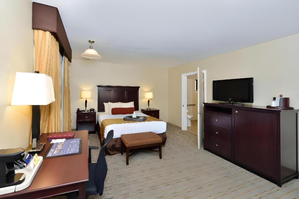 Best Western Frontier Motel Lone Pine Exterior photo